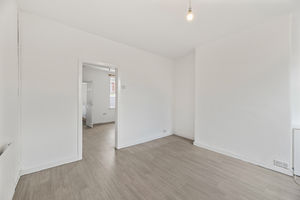 Lounge- click for photo gallery